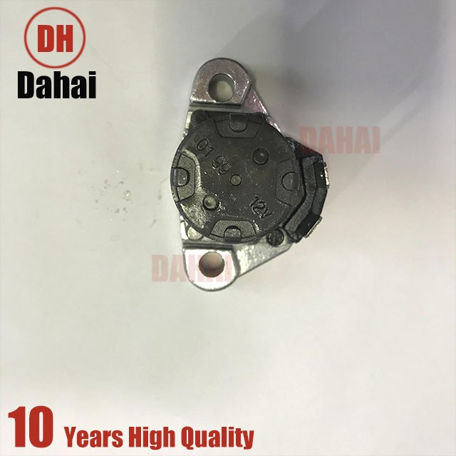 23019734 High-quality Truck Parts Solenoid-12V Applied to Control Valve Valve Assy-Main Cont Cover and Plate Lockup Valve - 副本